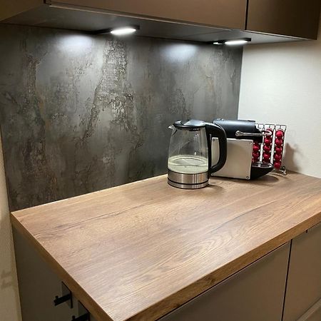 Bzb Jantina Apartment เฮเรนเวน ภายนอก รูปภาพ